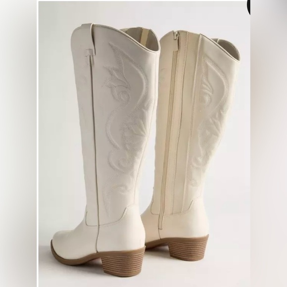 NEW Extra Wide Calf Knee High Boots Off-white, Western Cowgirl Style - size 9 - Picture 2 of 13